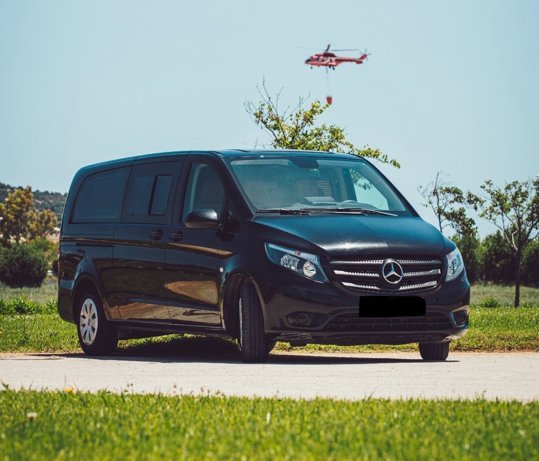 athens-taxi-5-8pax