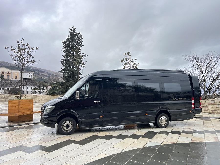 minibus